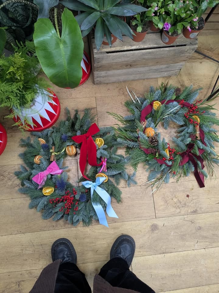 Christmas Wreath Making at Ranny's – Thursday 26th November, 7–9pm